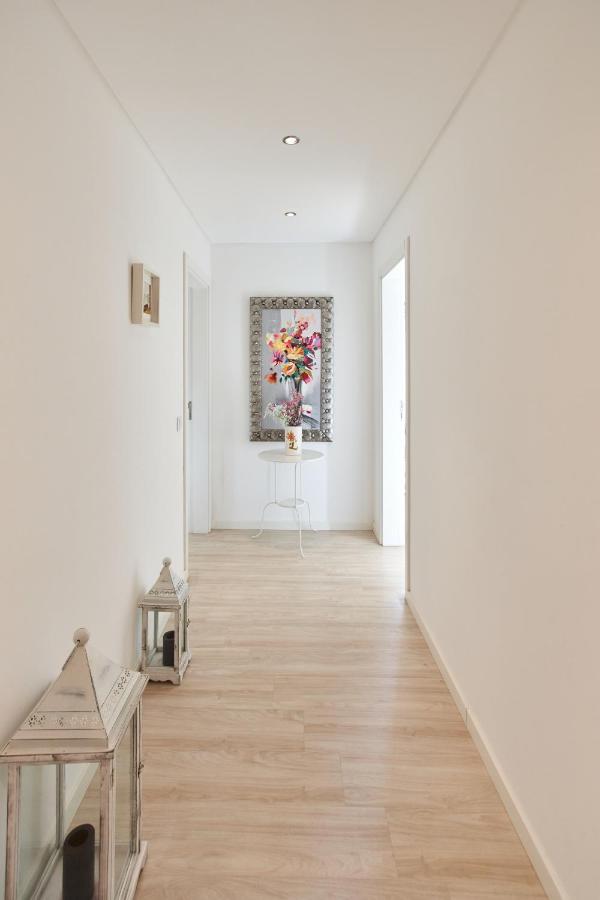 Os Reais - Apt In Front Of The Beach In Centeanes Carvoeiro  Exteriör bild
